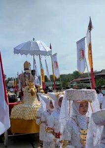 Gubernur DKI Jakarta Masuk Adat Lampung, Diberi Gelar Tuan Penata Negarou