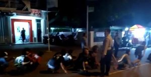 Oknum Komunitas Anak Punk , Rusak Pos Pantau Samber Park Polres Metro