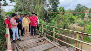 Jembatan Gantung Bahayakan Masyarakat Sejak 49 Tahun Berdiri Ketua DPRD Lampung Mingrum Gumay Geram