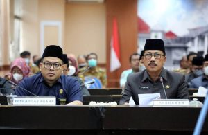 Sekda Lampung Selatan Sampaikan Raperda Pertanggungjawaban Pelaksanan APBD TA 2021 Ke DPRD