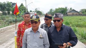 Ketua DPRD Lampung Bersama Anggota DPRD Lamteng Tinjau Perbaikan Jalan Bandar Jaya Simpang Mandala