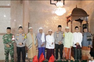 Shubuh Berjamaah di Masjid Jami Hayani, Ini Pesan Kamtibmas Kapolres Metro Jakarta Barat