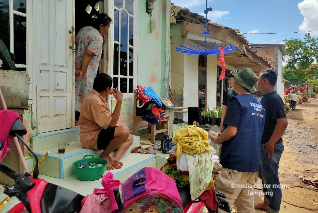 Air Bah Melanda Bandar Lampung  , Menenggelamkan Pemukiman Warga