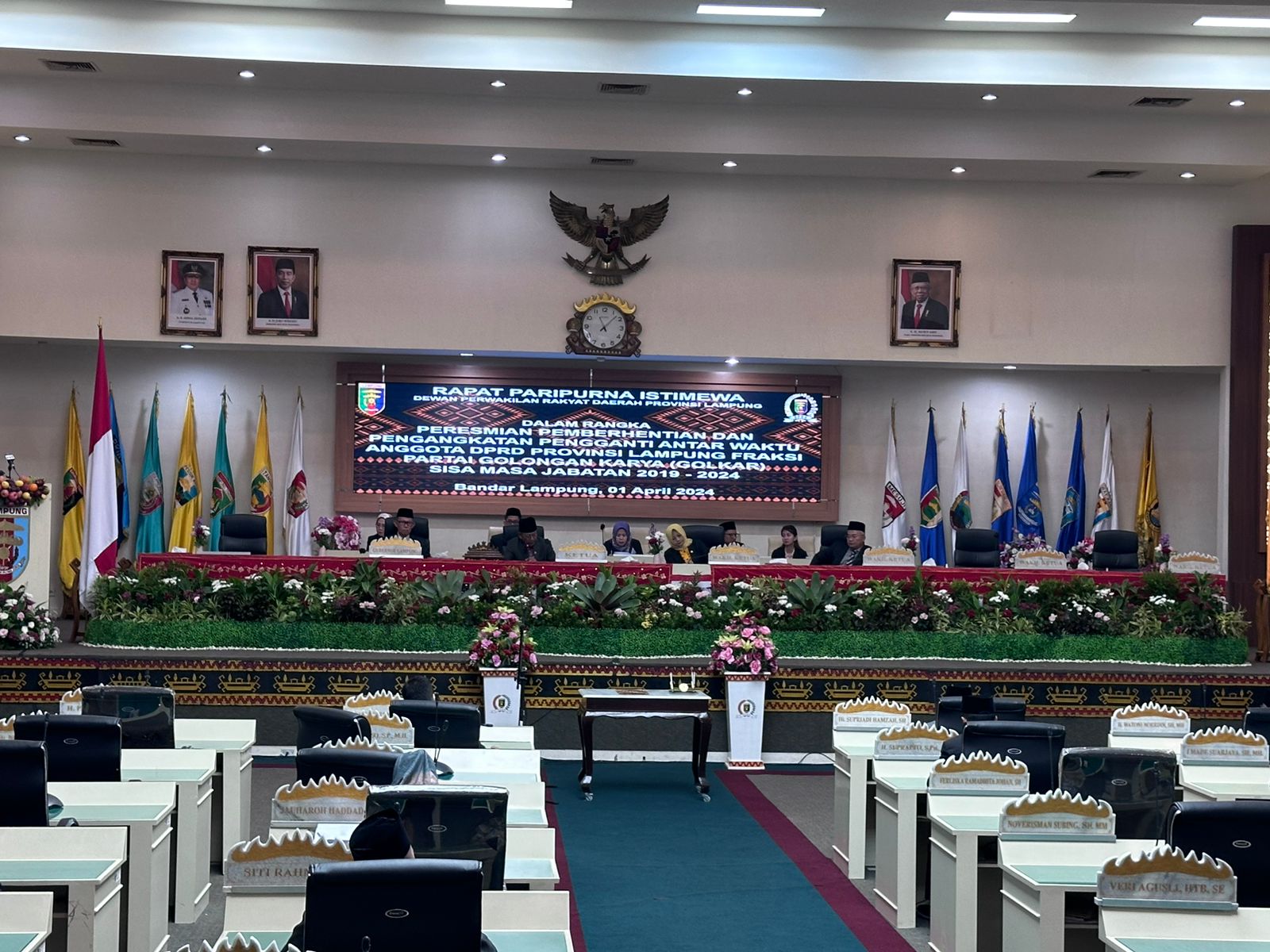 Ketua DPRD Lampung Melantik Dani Mulyawati Sebagai PAW Anggota DPRD Lampung Menggantikan I Gede Jelantik